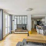 Charming T4 In The 3Rd Arrondissement Of Paris - Welkeys