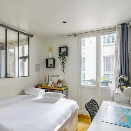 Charming T4 In The 3rd Arrondissement Of - Welkeys Parigi